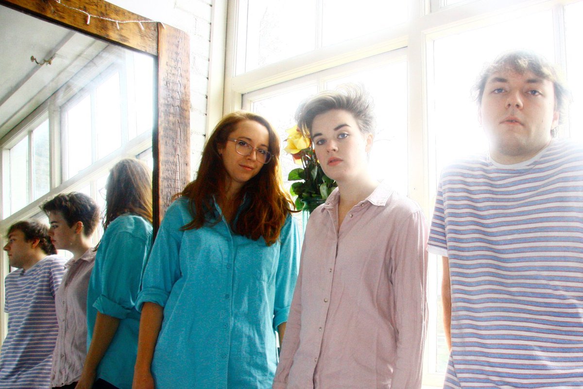 London trio Sun Bloom hold on to the last fringes of summer with latest single 'Take It Away'.

onegreat-song.com/single-post/20…