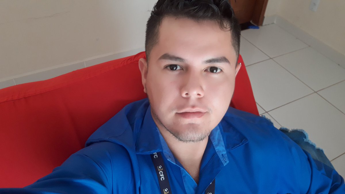 canalpedrofanna's tweet photo. Simpatia para ganhar dinheiro: acorde cedo, tome banho e vá trabalhar. 🌏💼 #crcrr #cfc https://t.co/oOXVTHEzy8