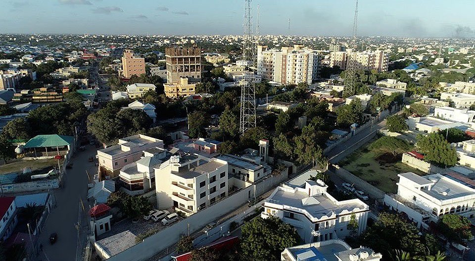 Frhomr6's tweet photo. Wadankena inaan kufano waa muqadas 
Asiga ayaan lenhy aan tusno ilahay waxa uu nasiiyay umadaha kale
Somalia hanoolaato🇸🇴👏 https://t.co/lAoHktbpZK