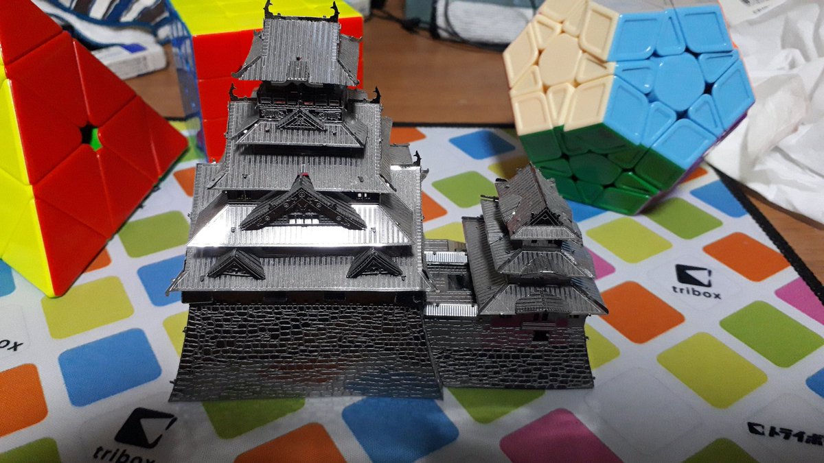 Suginami_suki's tweet image. 大阪城の銀のやつを持っていたくせに大阪城を答えられないバカがここにいます

#QuickAnswer