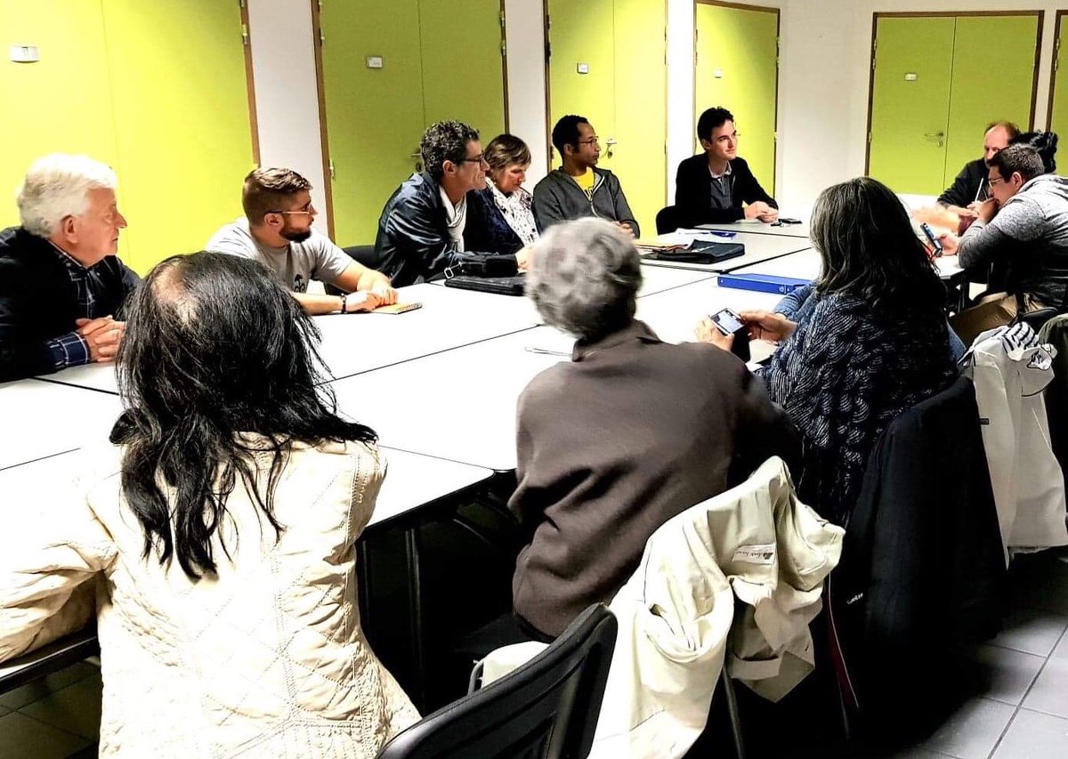 Hier soir : après avoir assisté à la séance du #conseilmunicipal à 19h en mairie, soirée de travail hebdomadaire de la #listeparticipative 🙂.

#Municipales2020 #Ploudal #Portsall