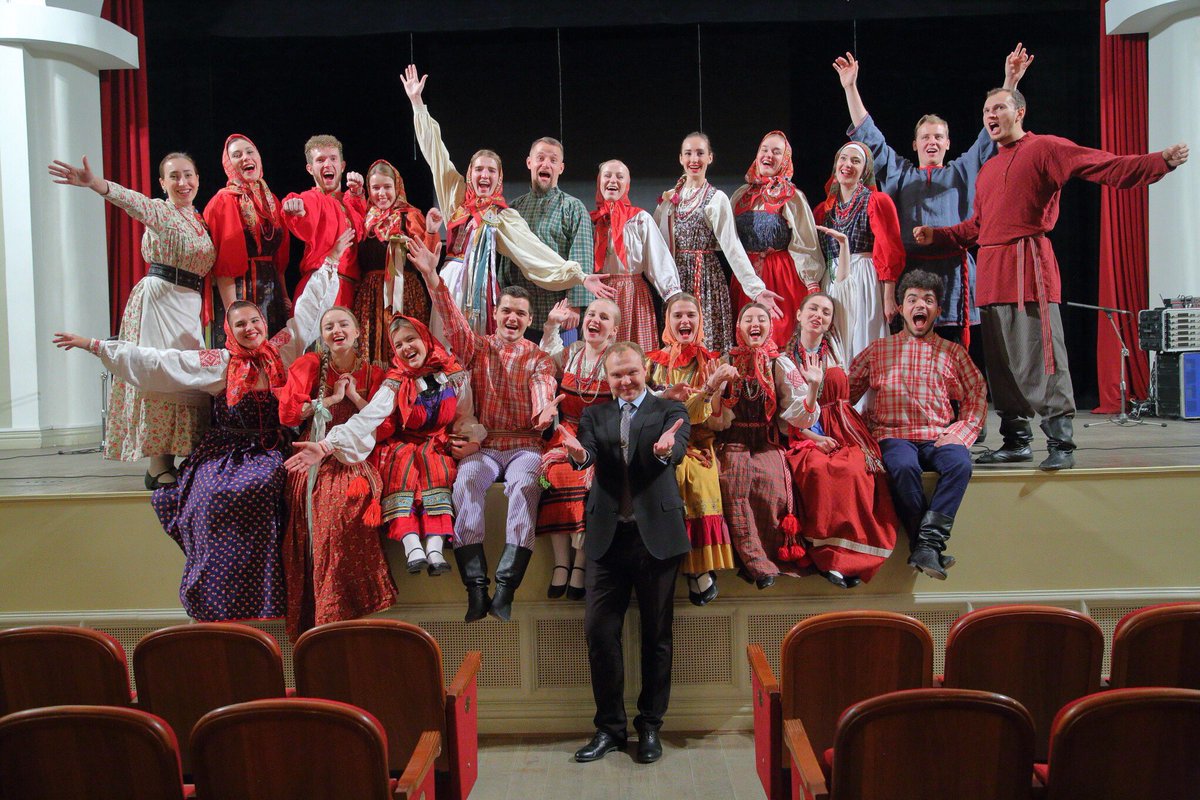 mosfolkchoir's tweet photo. Мы в @filarmonia_tula #фольклор #этнография #движениектрадиции #мосхор https://t.co/YV15i0qdqM