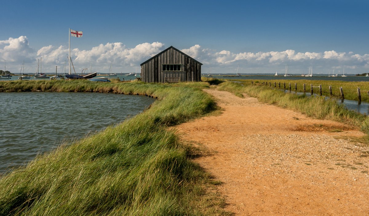 AgeUKIW's tweet photo. There’s some great @agefriendlyisle Celebrating Age Festival events tomorrow, including:

👉 SingAbout - An Afternoon of ABBA with @IndependentArts 
👉 A Gentle Amble at Newtown Creek with @wight_aonb
👉 Chatty Bus with @SouthernVectis

Get involved: https://t.co/Qxhmchpfpe https://t.co/xaskcRdAxC
