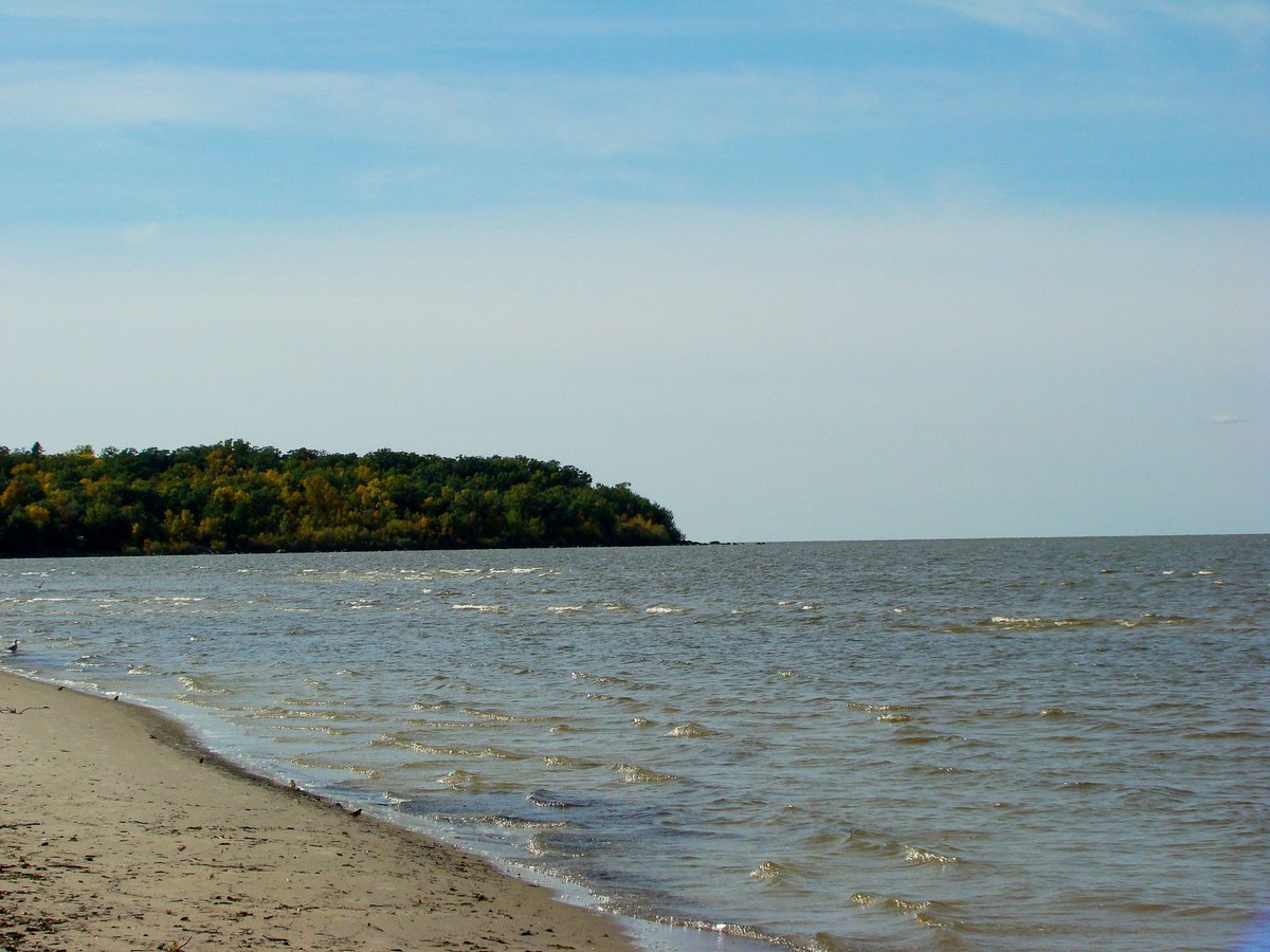 BrianTDBowman's tweet photo. Mischaracterizing the City of Winnipeg’s commitment to protect Lake Winnipeg doesn’t represent the collaborative effort we need to protect our lake now and over the long-term. #CollaborationNotDivision Read more here: https://t.co/fNRxUFbftS https://t.co/00jv7yL4bU