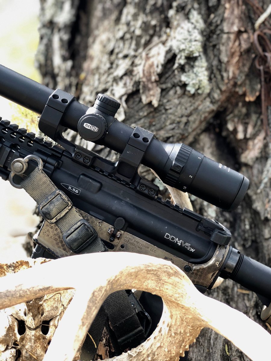 MeoptaUSA's tweet image. Hog hunting in Texas gives the hunter a little bit of everything and Meopta has a scope that will let you make those opportunities count..Here&apos;s the 1-4x22  MeoStar getting the job done. #hogsaddle#danieldefense#sigammo#ar15#pighunting#nighthunting#predatorhunting