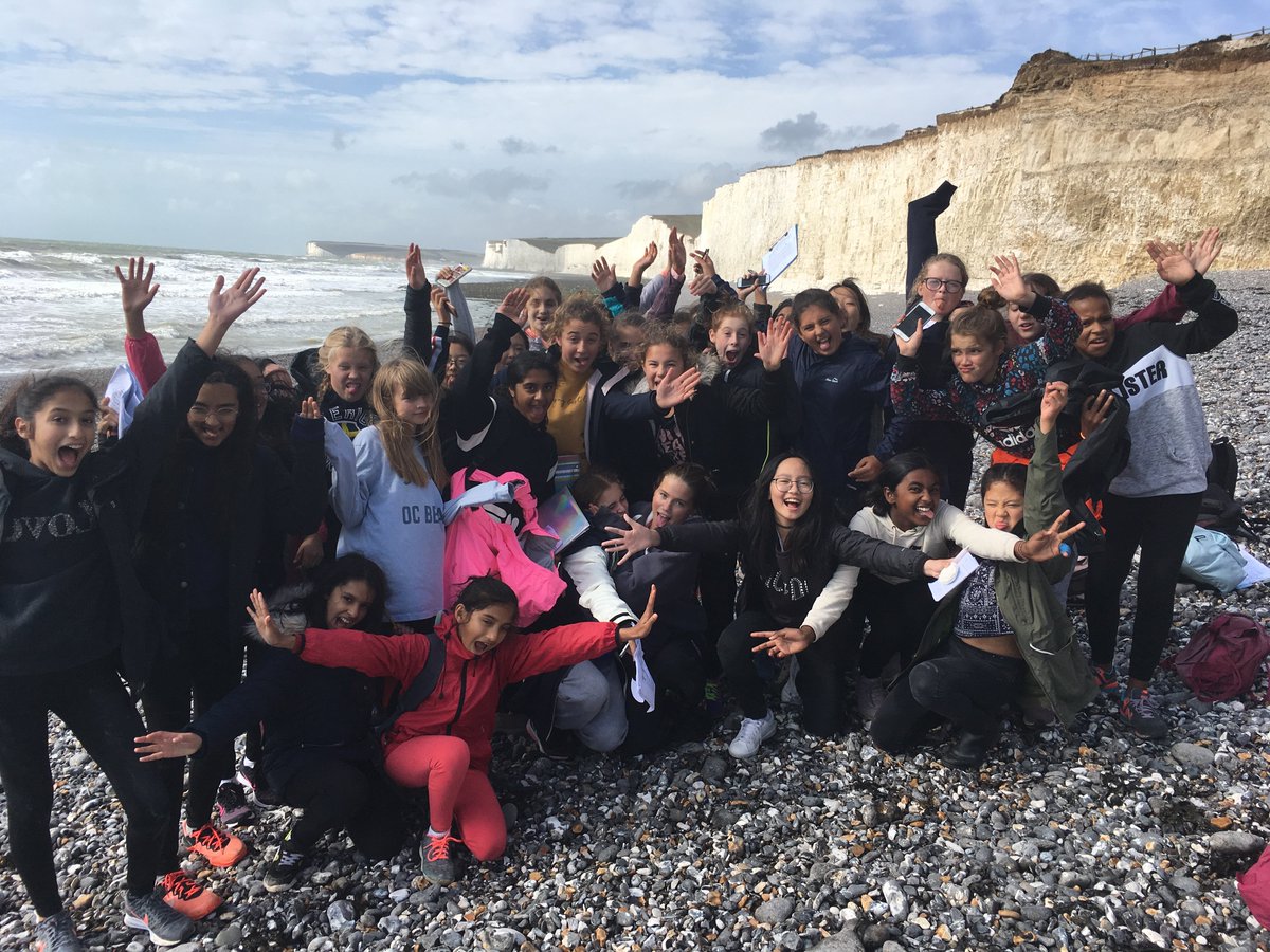 LEHgeog's tweet image. A busy week for field trips last week with the L4s visiting Eastbourne to look at coastal processes and the U5 investigating sustainability at the Olympic Park in Stratford. #clipboardsattheready #geography #realgeography