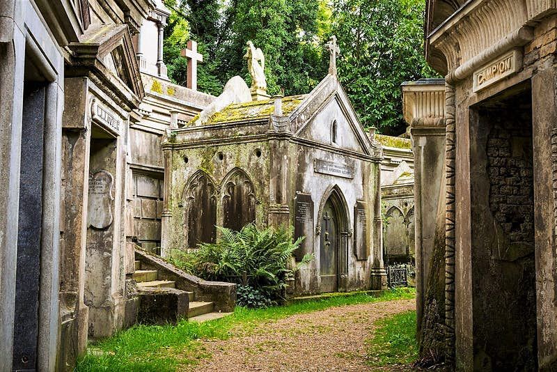 supplyhire's tweet photo. https://t.co/F4MfaxO2fi The day's might be getting shorter, but we're not feeling too down about it! Check out @lonelyplanet 's list of great autumnal things to do in London #Autumn https://t.co/QhghyTa0f1