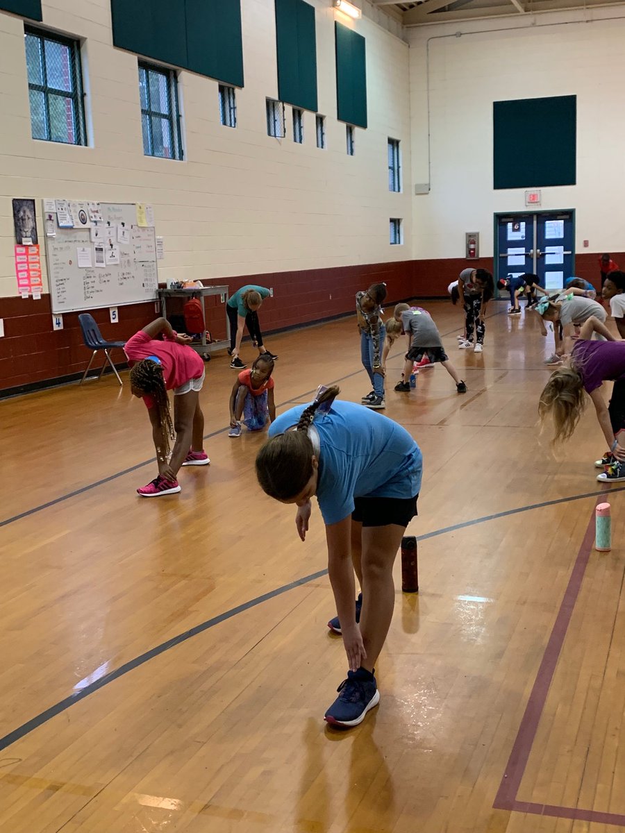 CESLibraryLions's tweet image. Warm ups for Run Club!! No “lion” we’re ready to run! #oneccps #powerofthepride