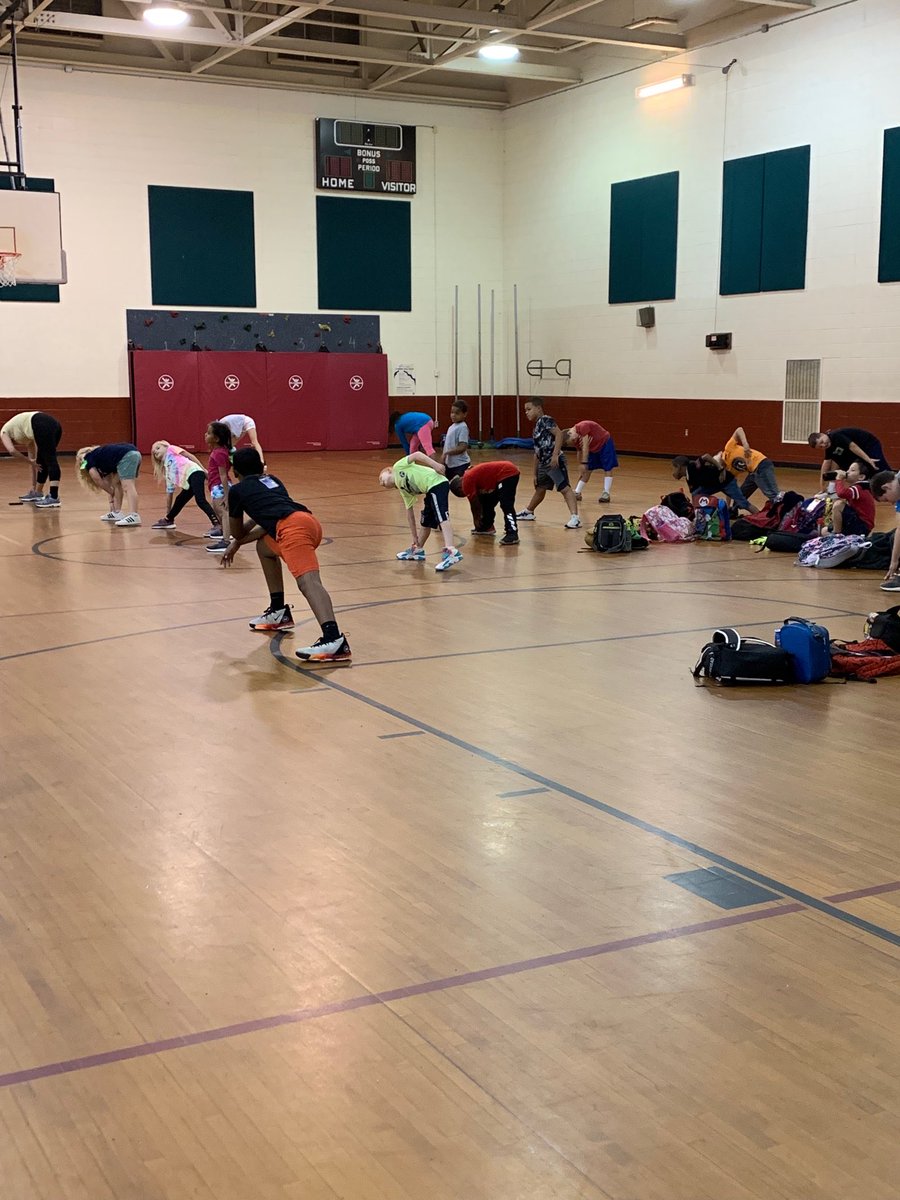 CESLibraryLions's tweet image. Warm ups for Run Club!! No “lion” we’re ready to run! #oneccps #powerofthepride