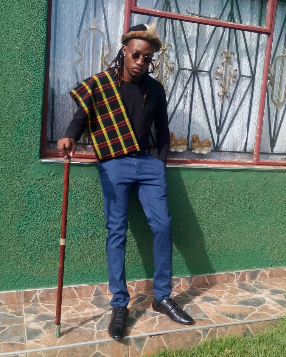 TS_FanPagePlug's tweet photo. For any #Modeling gigs available please DM or contact me here lebogangtst@gmail.com #MakeMeYourBrandAmbassader #Fashion #Photography #Art #Disign https://t.co/MXTcpMI6jB