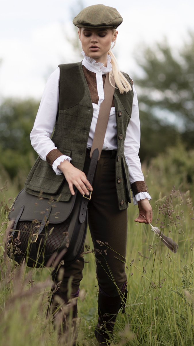 10% OFF all trousers. Use code ‘trousers’ at checkout ⭐️