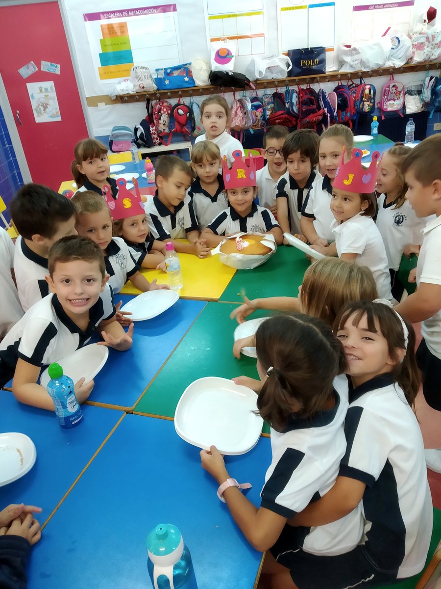 csabea1's tweet image. Cumpleaños de Sara, Rosa y Jimena, felicidades!!