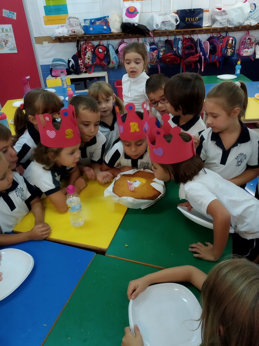 csabea1's tweet image. Cumpleaños de Sara, Rosa y Jimena, felicidades!!