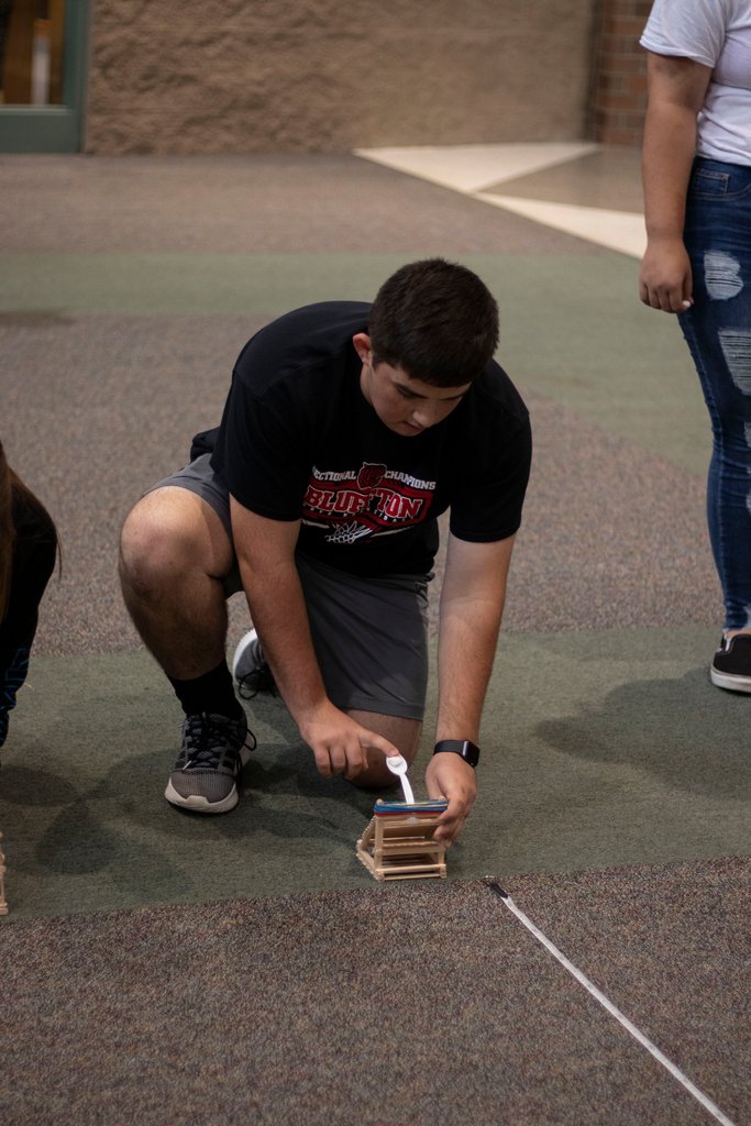 BHSNewsRoom's tweet photo. Last week the ICP class launched marshmallows as a lesson on catapults and forces !!
#blufftonhighschool
#bhs
#sciencelesson
#favoriteclass https://t.co/laOgoL9nsL