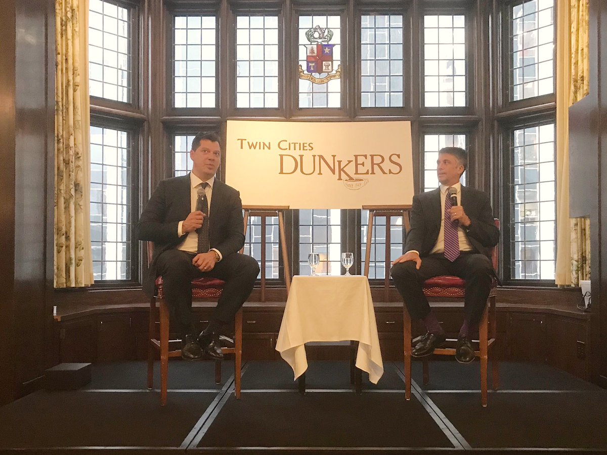 #MNWild GM Bill Guerin received a welcoming reception from business leaders this morning as a part of Twin Cities Dunkers. <a href="/AnthonyLaPanta/">Anthony LaPanta</a> helped introduce Bill as a part of the breakfast program 👏