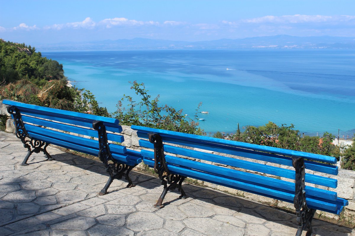 Halkidiki in October. It just can't get any better! #Urban_Centers_Greece #TravelTuesday #IFWTWA #visithalkidiki #verymacedonia