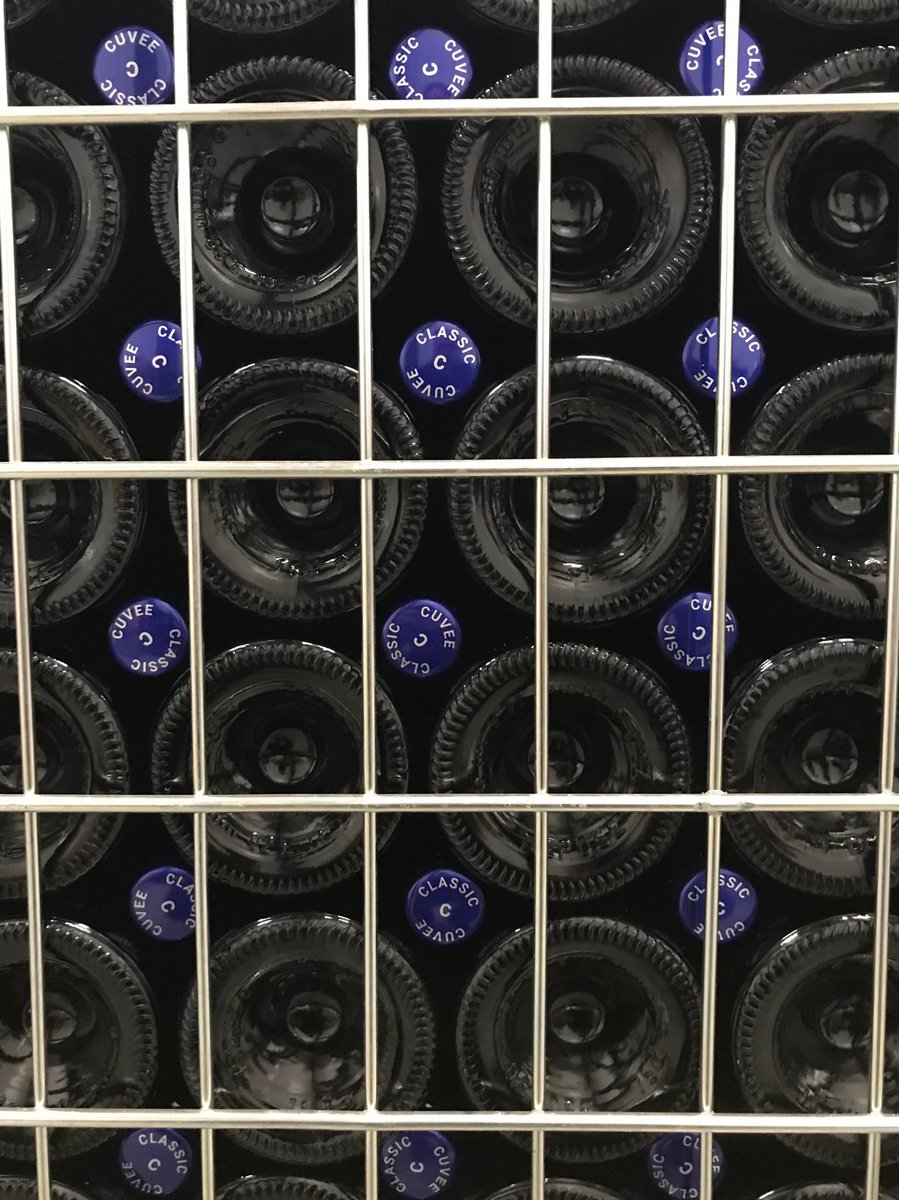 RathfinnyEstate's tweet image. Our 2018 Classic Cuvée heading off to the cellar for three years ageing on the yeast lees #TraditionalMethod #SussexSparkling #EnglishWine