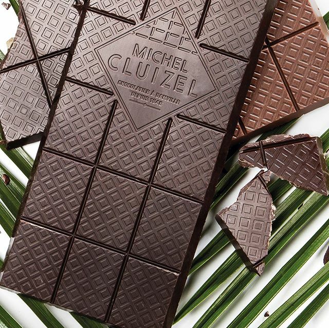 D’une belle richesse aromatique, les fèves de cacao de la Plantation La Laguna (Guatemala) nous ont permis de créer un chocolat Noir 70%, aux saveurs harmonieuses de cacao grillé, de prunes, de pommes cuites au beurre avec une légère touche de fruits jau… ift.tt/2p6se2r