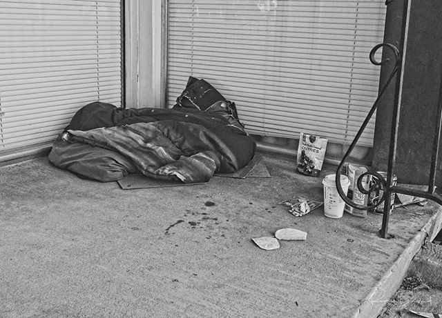 RayDavidPhoto's tweet image. What would you do? What would you do if you woke up from a dream where you were homeless, only to realize it wasn't a dream? Where would you sleep? What would you eat? Where would you bath? How would you accomplish the basic needs of life that the rest o… bit.ly/2no3P87
