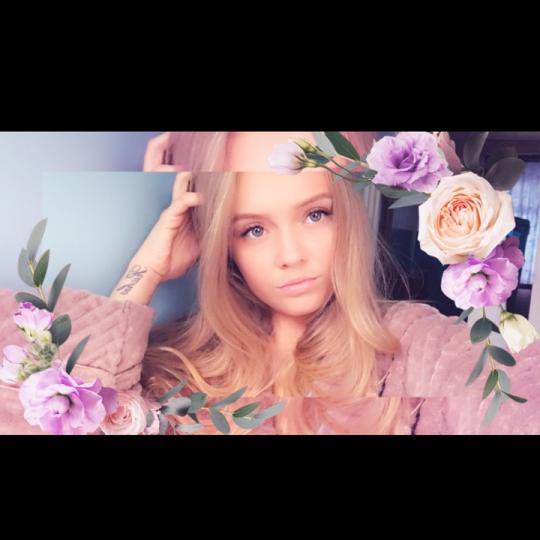 Live broadcasting community
liveme.com/gb/m/v/1569949…