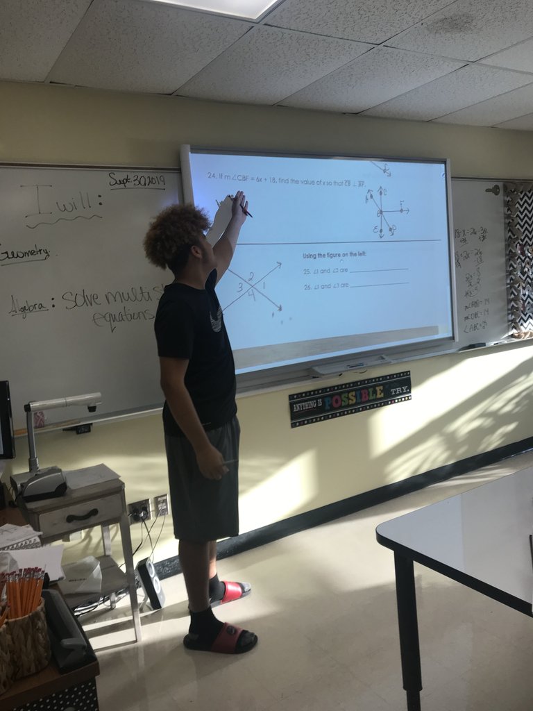 503PHSVikings's tweet photo. Students teaching each other geometry. https://t.co/3KWVF7Txb7