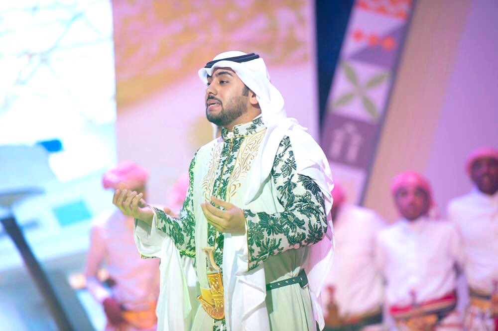 ibrahim_murasil's tweet photo. تشرفت بالمشاركة امس في اوبريت همة في جامعة الملك فيصل بالاحساء شكراً للحضور الرائع وشكراً لعمادة شؤون الطلاب بالجامعة علي هذا التعاون @KFU_st_affairs @ibrahim_murasil https://t.co/RtfJrZTG2j
