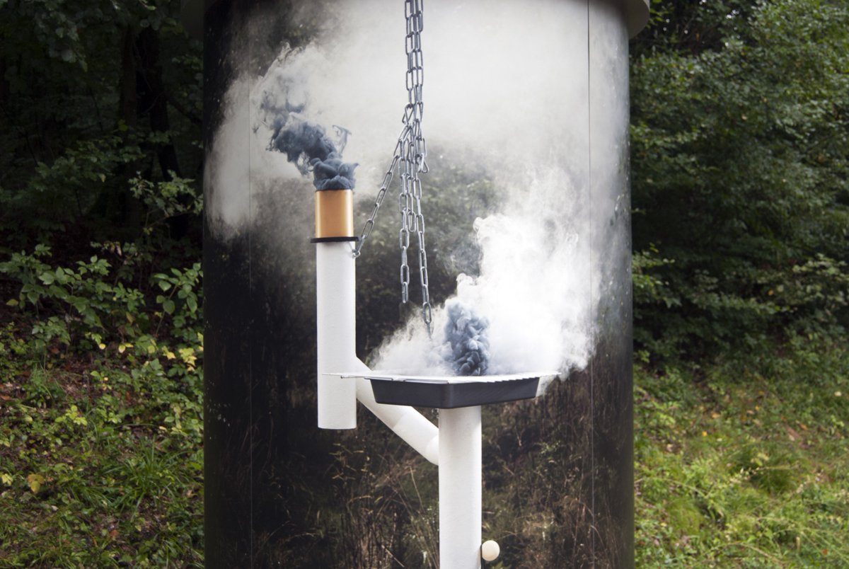 La "Vérité Troublante" d'Eric Schumacher s'expose au #Luxembourg (Lorentzweiler) jusqu'au 30 octobre. Plus d'infos ici : bit.ly/EricBBQ
#nosbaumreding #storendewahrheiten #Photographie