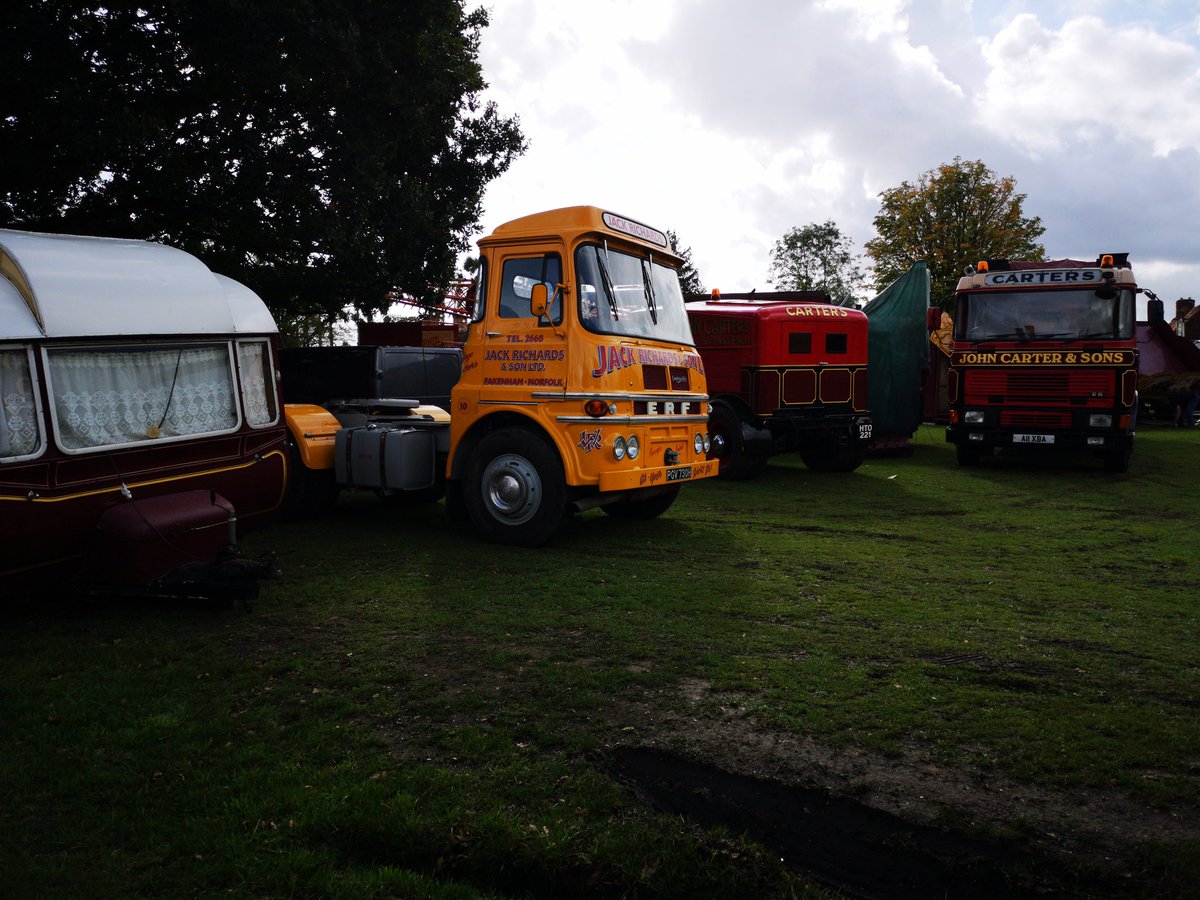 <a href="/CartersFair/">Carters Steam Fair</a> popped down to see how you were getting on, and look at your pretty lorry ladies 😍👍