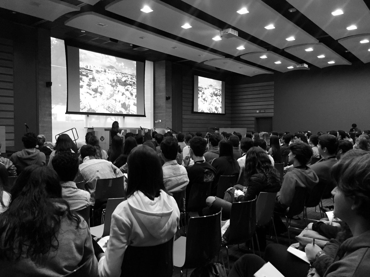 TRAZOiteso's tweet photo. Comienza el segundo día de #TRAZO2019 con la conferencia de Selene Velázquez https://t.co/9gwuen2yyq