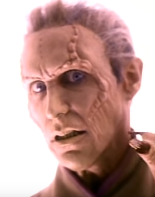 ContinuumDrag's tweet photo. Space Rangers alien design vs Deep Space Nine alien design. Cardassian vs knock off Cardassian.
#spacerangers #scifi #alien #scififans #facialprosthetics #classicscifi #retroscifi #90stv #90sscifi #spfx https://t.co/8gE9RYFYUJ