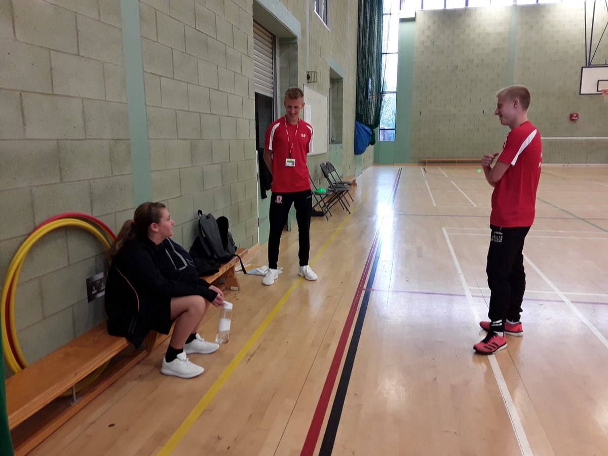 Girls running club starts today ! All levels of ability welcome. Well done to the 4 girls who started tonight! #ThisGirlCan