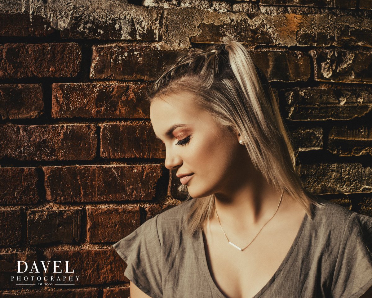 DavelPhoto's tweet photo. Stunning profile shot of 2020 Davel Model Kathleen Ryan.
.
.
.
#davelphotography #davelmodel #atlantaseniorphotographer https://t.co/imi1UwNBWF