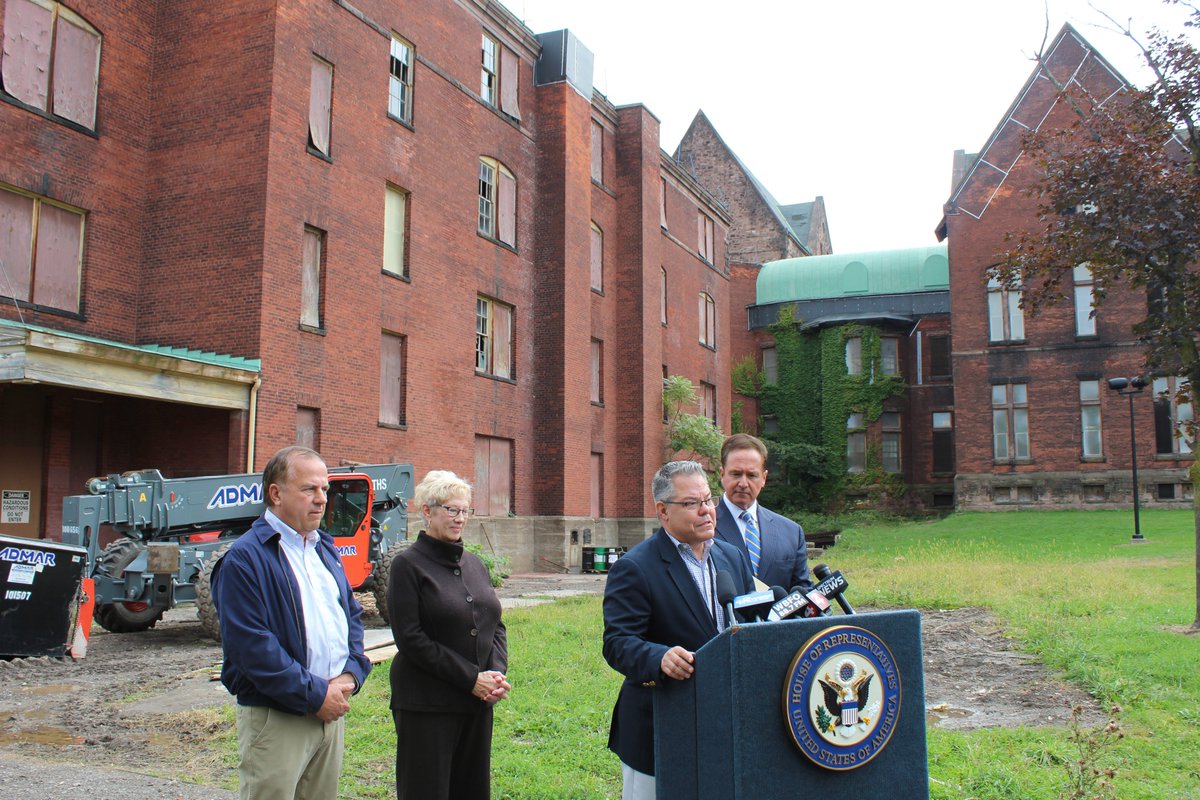 BHigginsBflo's tweet photo. The 145-year old @RichardsonCtr is an iconic piece of Buffalo's architectural history and restoration is important to our future. Announced a $400,000 @HHPreservItNPS Save America's Treasures grant for new roofs preserving the integrity of 4 buildings. #savingplaces #preservation https://t.co/SglbbHFOMI