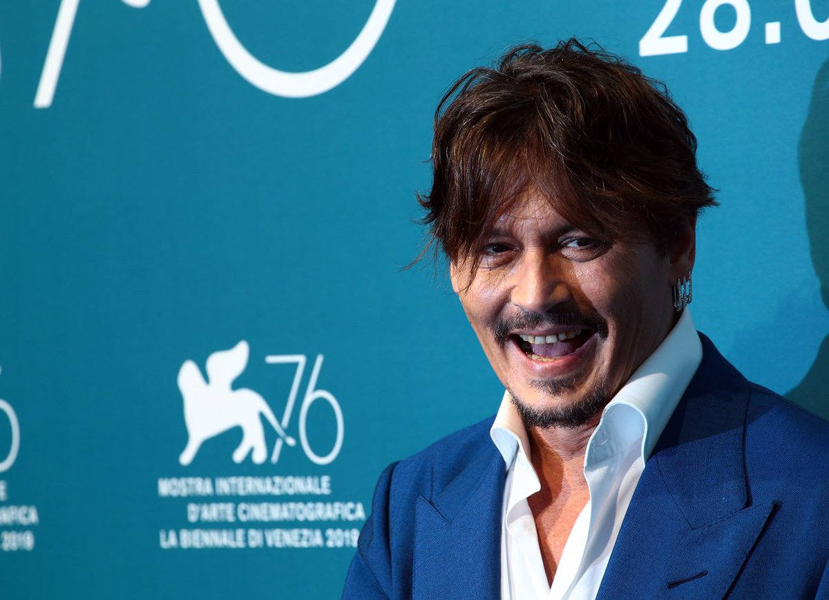 Keep smiling😍💓💓💓
#JohnnyDepp #johnnydeppisiinnocent #Venice76