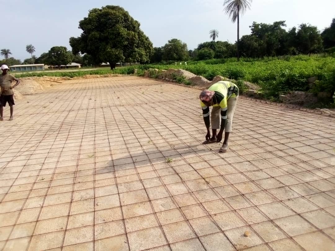 bisbalbasquet's tweet photo. Segueix la construcció de la pista de Bàsquet a Diannah que ens ajudeu a tirar endavant amb el #3x3solidaribisbalbasquet . El #ProjecteVicensTur segueix el seu camí de la mà de #ProjecteXevi per aconseguir fer realitat aquest repte!
#Senegal #labisbal #basquetsolidari https://t.co/bu6b0dbiYL