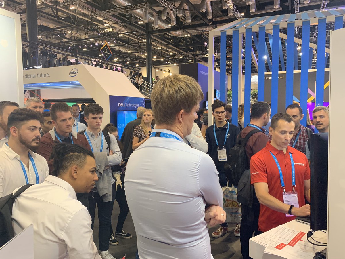 ContentandCode's tweet image. .@ChrisO_Brien giving everyone a demo on the stand a demo of #ModernSharePoint, #teams and #powerapps
