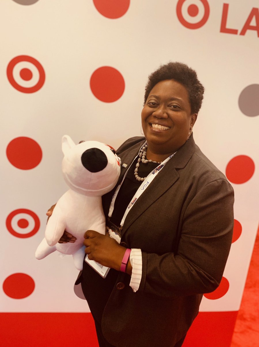 AngiePaceKirk's tweet photo. Gotta stop by ⁦@MLTOrg⁩ partner ⁦@Target⁩ for a picture with Bullseye! This is moments before our booth opened to  #IAMMLTPD Fellows and alum!! ⁦@nbmbaahq⁩ annual conference in Houston https://t.co/xOmEoHWK14