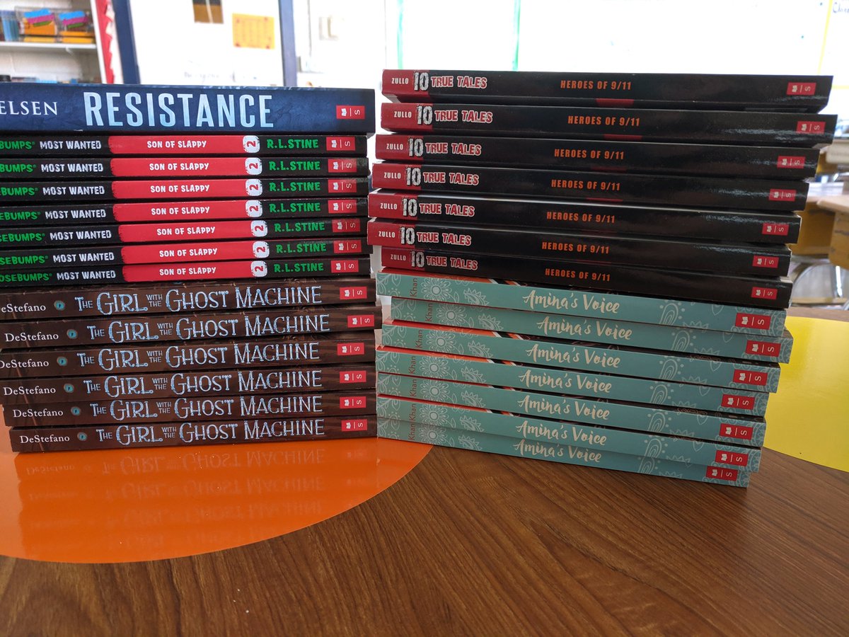 It's #bookboxday and we just hit the jackpot! My students are so excited for reading groups 😁 #seabrookbobcats #jwses4th