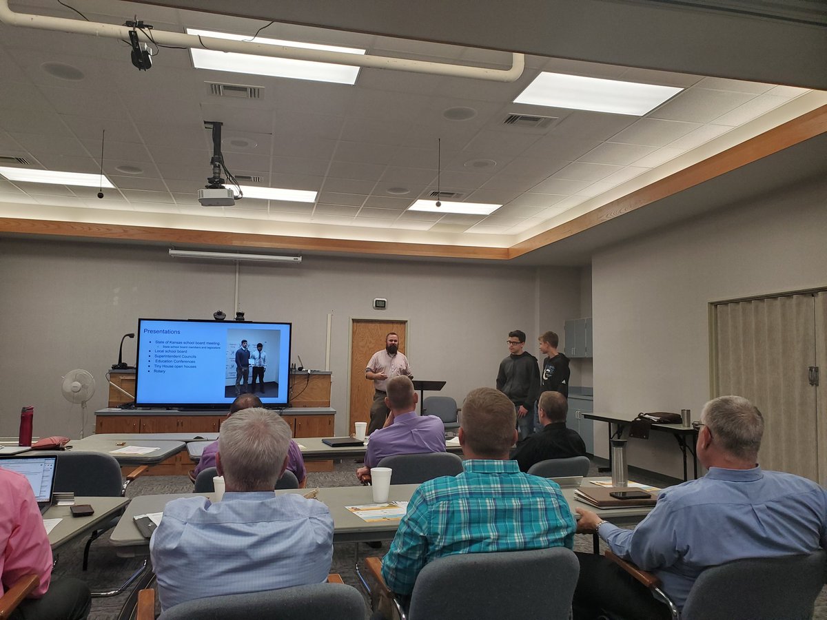 KimberlyMauk's tweet image. Small House Project in Ness City
#greatforkids #keepupthegoodwork @ReinhardtDerek @swplains