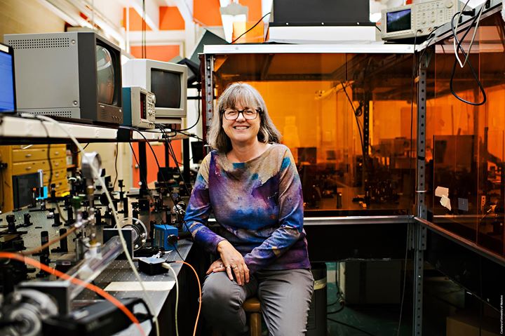 NobelPrize's tweet photo. βWe need to celebrate women physicists because theyβre out thereβ¦ Iβm honoured to be one of those women."
Last year Donna Strickland became the third woman to receive the Nobel Prize in Physics, joining Maria Goeppert-Mayer and Marie Curie. Who will receive it this year? https://t.co/E6DSOtgRxG