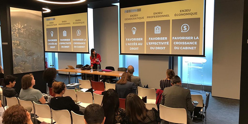 Ce matin, Kristina Lazatian (@Sagan_Avocats ) abordait le sujet du #LegalDesign lors du TALK'S à Lyon ! @Avocatslyon

W/ @ecostaff_ &amp; @AgenceAZKO  - <a href="/kohn_dan/">Dan Kohn</a>