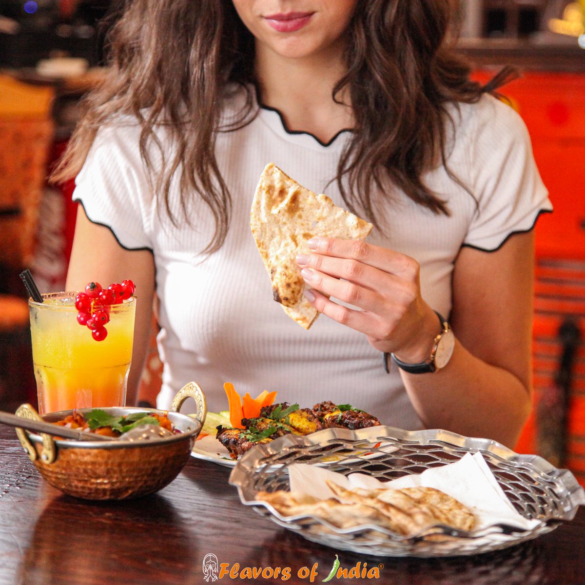 Our cheesy naan bread is the perfect side to accompany your meal 🙌🏽 Dine with us from 12pm - 3pm any day of the week and enjoy 10% off your food bill 🌶🥘 For all table reservations call us on:
📞 Paddington: 020 7402 1100
📞 Hounslow: 020 8577 7399