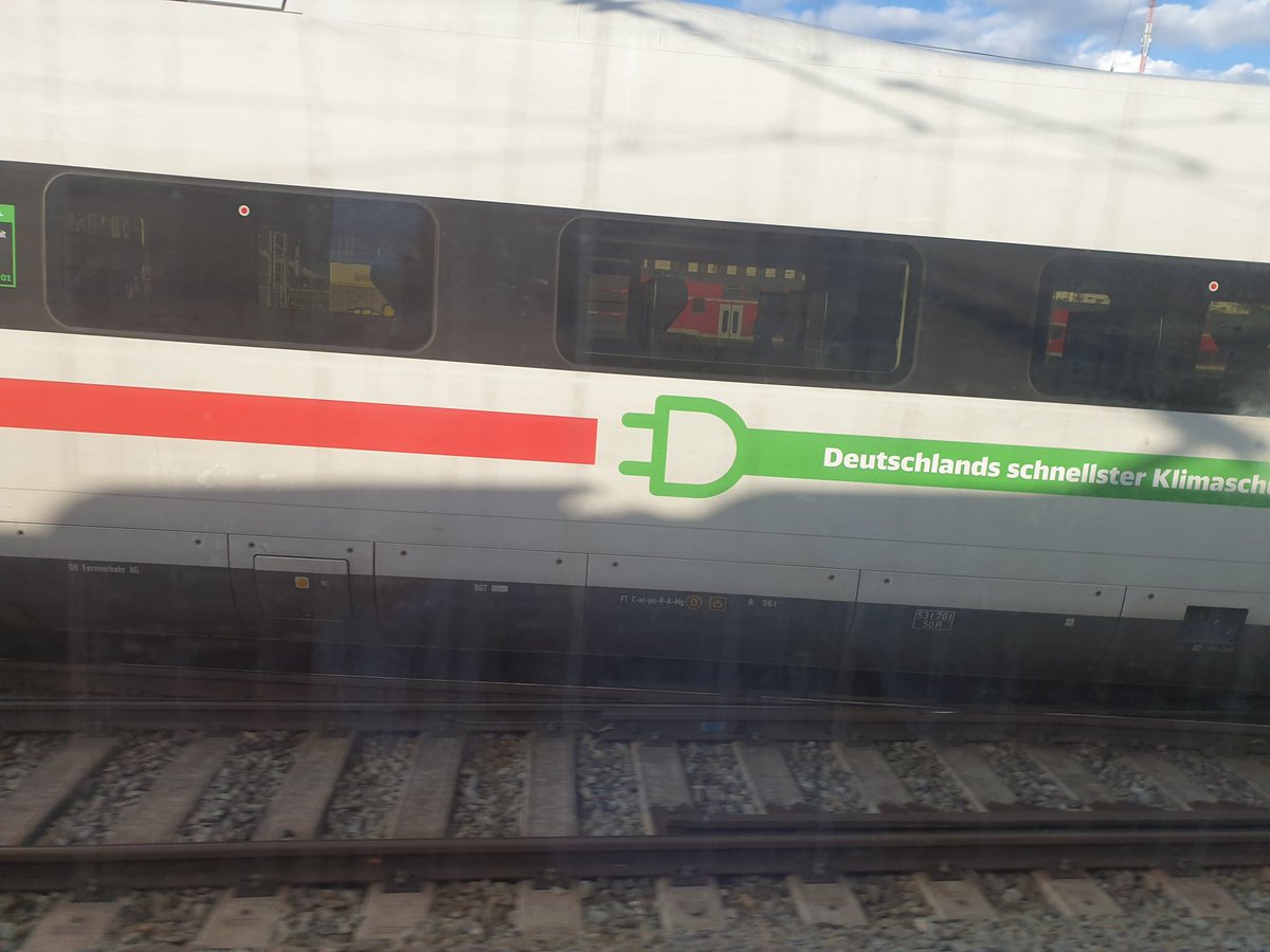 #schnellsterklimaschützer <a href="/DB_Bahn/">Deutsche Bahn Personenverkehr</a>