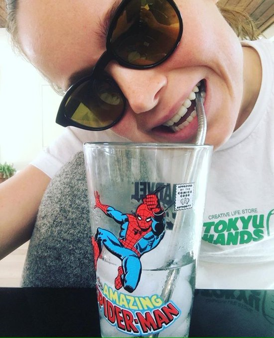 Happy Birthday to that cute little dork aka Brie Larson 