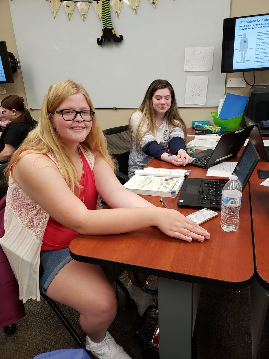 BTBOCESPTECHHS's tweet photo. PTECH11 is learning about how to palpate our pulses. We added a fun #PBLworkshop to learn more! #carotid #temporal #radial #femoral #dorsalispedis #posteriortibial @BTBOCESMoschak @BTBOCES_PTECH9 @Windsor_CSD @MECSDSpartans @BinghamtonCSD @BtTechAcademy @SoTierPTECH https://t.co/e7O3q2aFCM