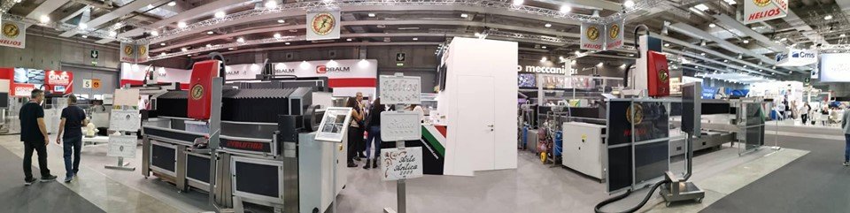 Francesca_Klara's tweet photo. Thank you for visiting @cncHelios at @Marmo_mac
#stoneisbetter #thaitalianstonetheatre #kitchentop #mitering #cncmachines #software #bridgesaw #roughing #creativitá #software #workshop #stonefabrication #granite #stone #marble #kitchen #tecnologia #technology #marmomac https://t.co/54eM6xk9ks