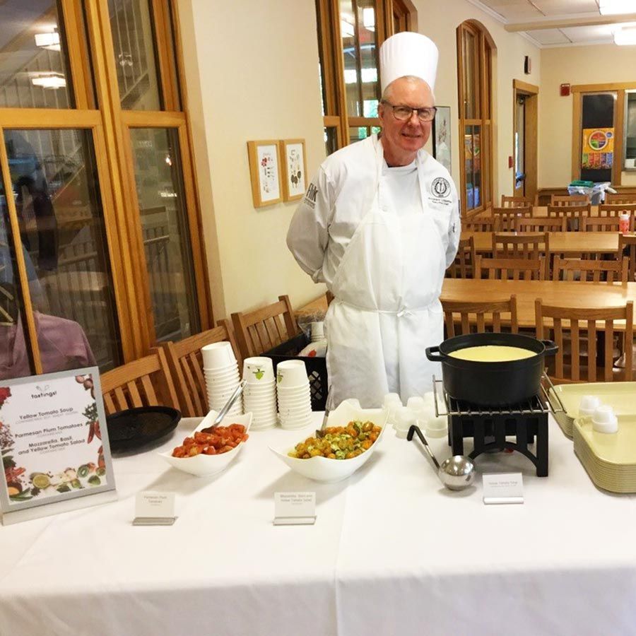 HackleySchool's tweet image. As part of the Hackley Lower School Nutrition program, each month we highlight a locally sourced, (usually) organic food. The purpose of the program is to get students excited about trying new healthy foods. buff.ly/2moolol
#HackleySchool #hackleyschool