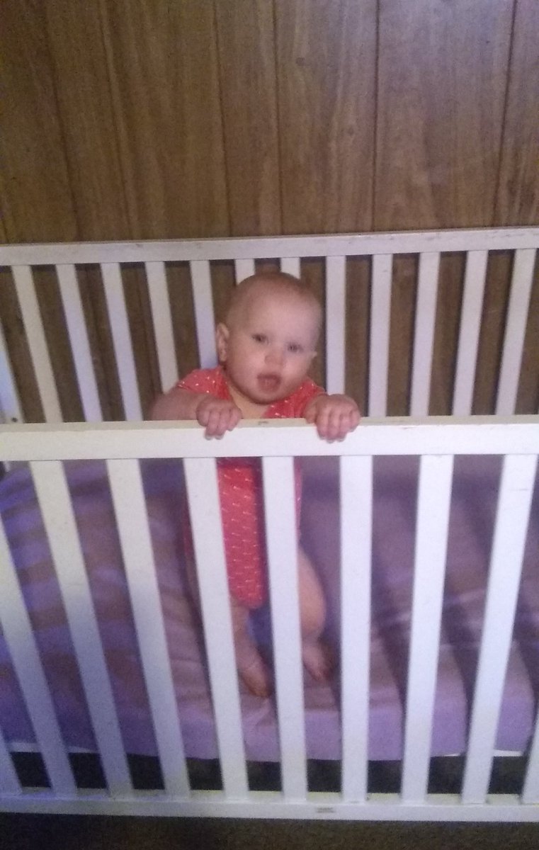ButlerStefani's tweet photo. @CandyMarie624  standing up by herself in her crib. She did it all by herself. Growing up way to fast. Soon she will be 1 years old. #happymomma #growinguptofast #December302018 https://t.co/tP9a0Pxgwk
