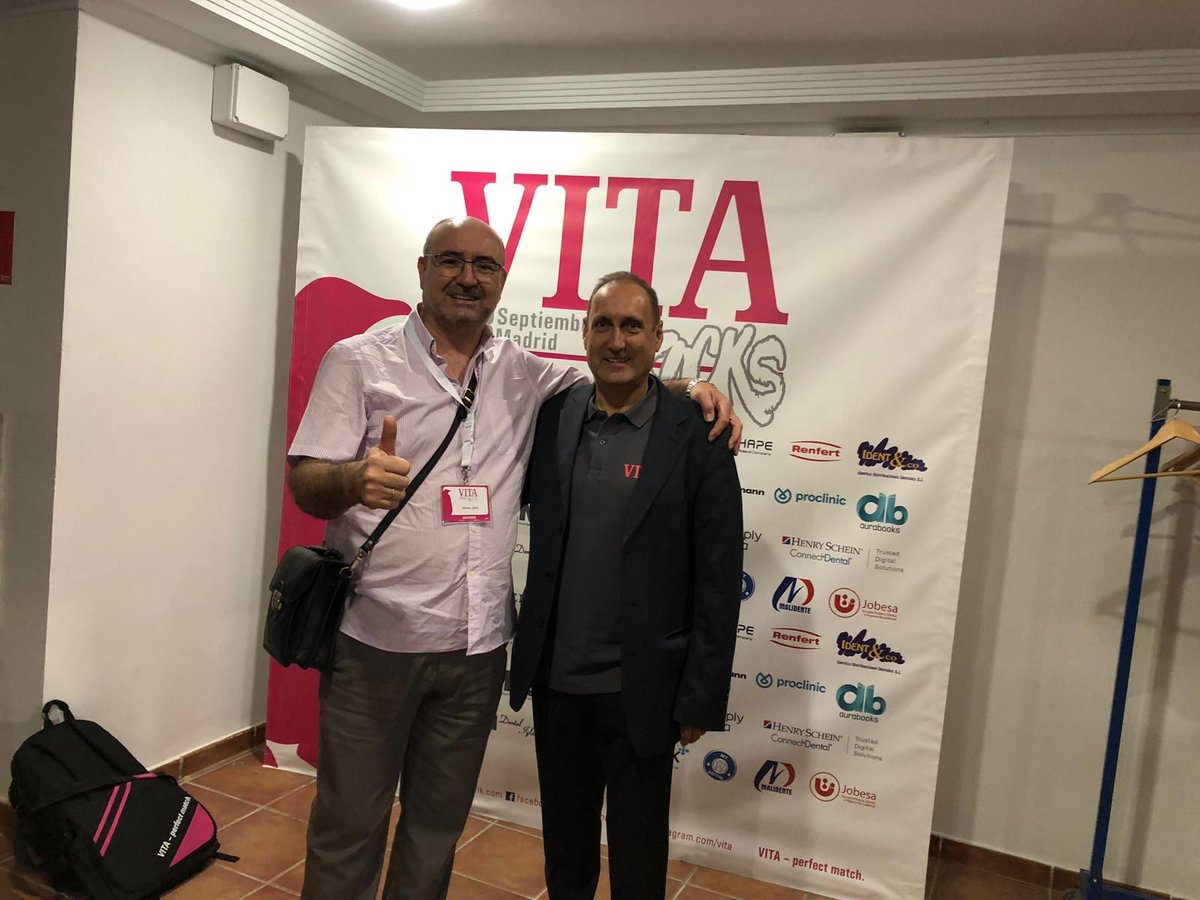 dencadigi's tweet photo. El pasado fin de semana estuvimos en el evento Vita Rocks de @VITA_Zahnfabrik Se mostraron las últimas tecnologías de mecanizado de prótesis dentales con los materiales de VITA. Un placer poder reencontrarnos con grandísimos profesionales del sector dental. #VitaRocks2019 https://t.co/g9fwu0mEtA