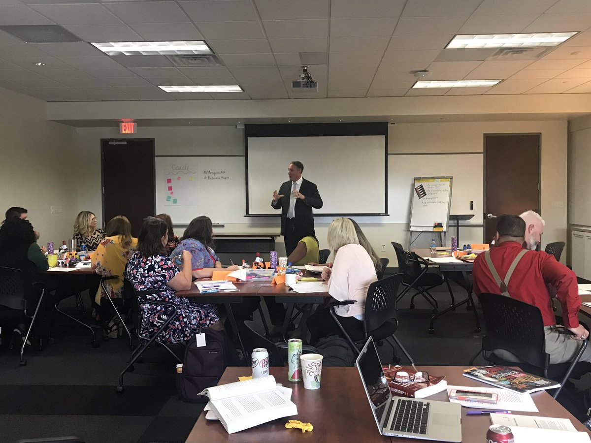 Our APA is learning the importance of vision with Dr V <a href="/KlloydLloyd/">Karen Lloyd</a> @HammettJennifer <a href="/StacyCarpente20/">Stacy Carpenter</a> #believeinmesquite #mesquiteapa